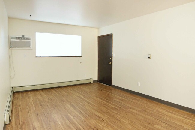 Building Photo - 2901 Sumac St