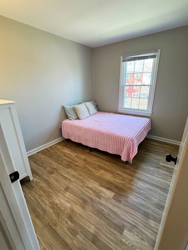 Dormitorio 3 - 202 Huntington Ln