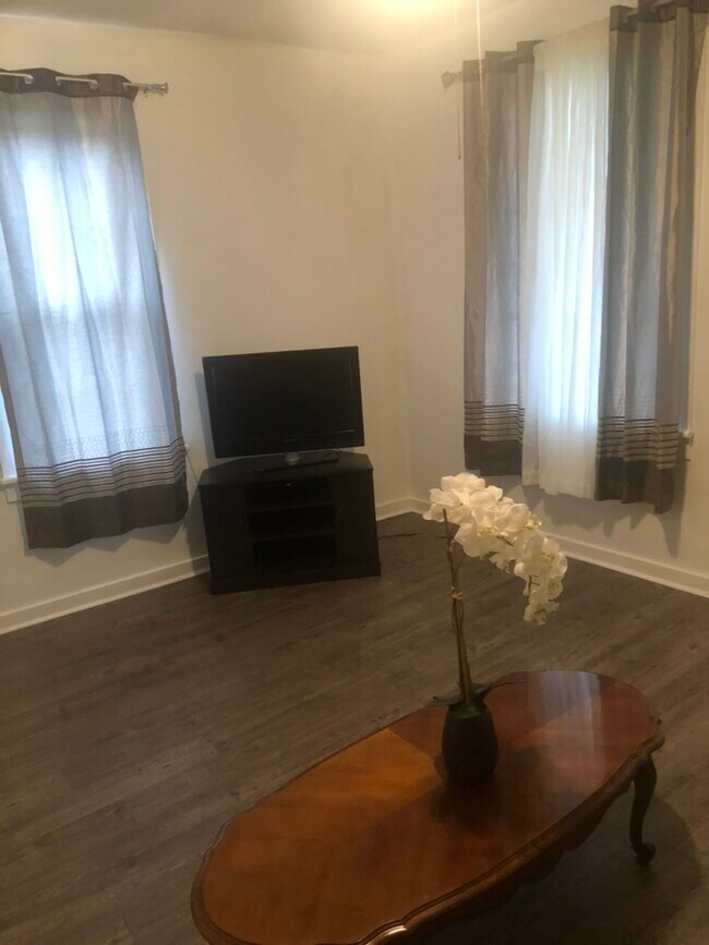 Foto del edificio - 5024 2nd St