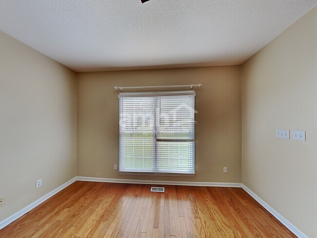 Foto del edificio - 8820 Kirkstall Court