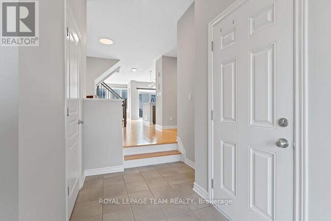 Building Photo - 116 Popplewell Crescent
