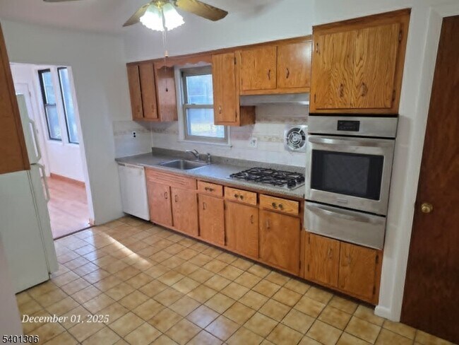 Foto del edificio - 174 Highland Cross