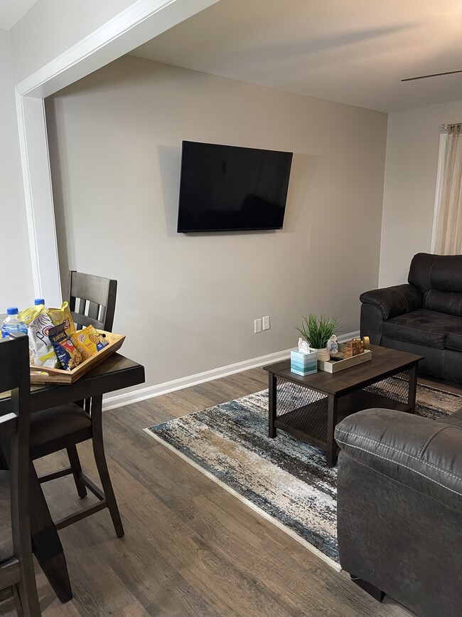 Foto del edificio - 225 William Hardin Rd