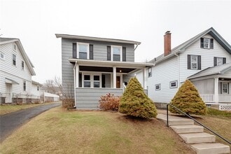 Building Photo - 81 Van Bergh Ave