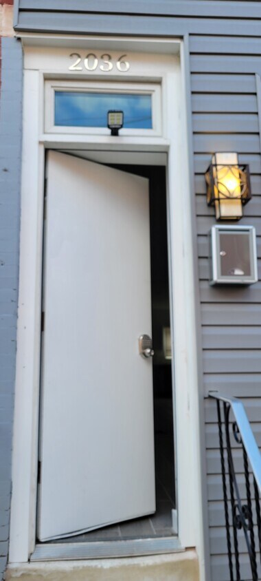 Primary Photo - 2036 Pierce St