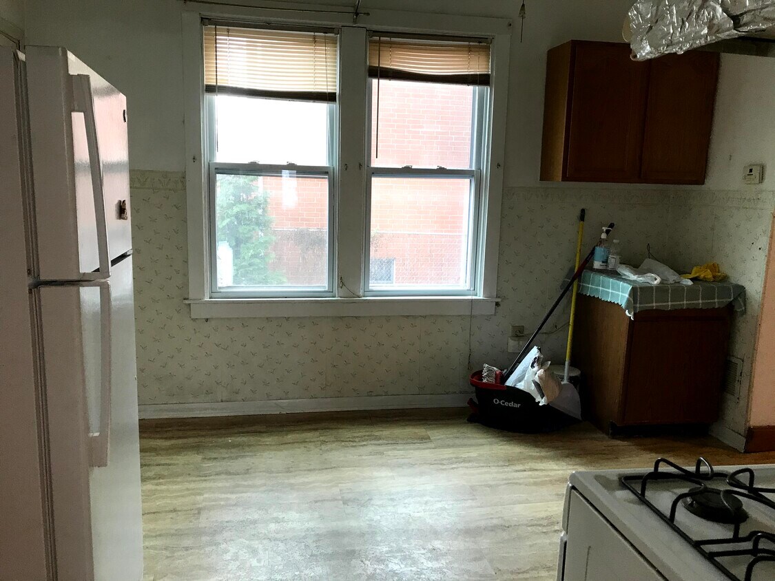 Primary Photo - 3213 S Wallace St