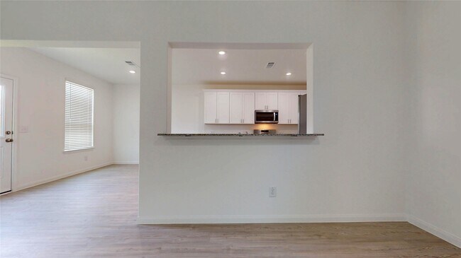 Foto del edificio - 23422 Honey Spade Rd