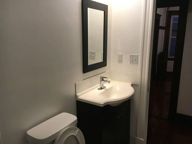 Baño - 4 Wilson Ave