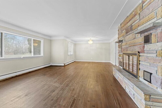 Building Photo - 33950 Ecorse Rd