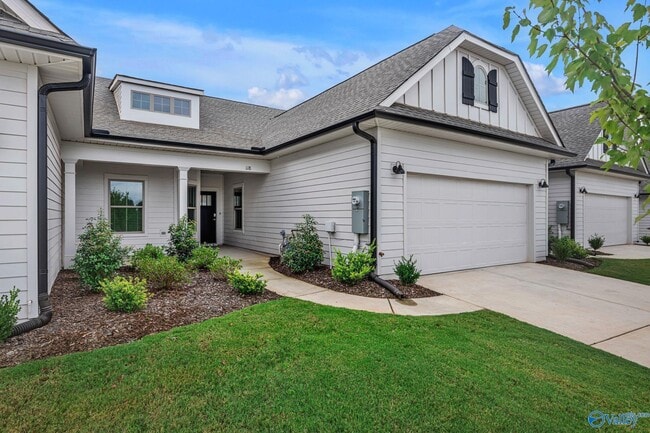 Building Photo - 118 Rugby Dr