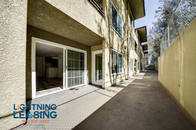 Foto del edificio - 2850 Riverside Dr