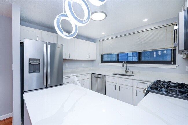 Foto del edificio - 29 Brainerd Rd