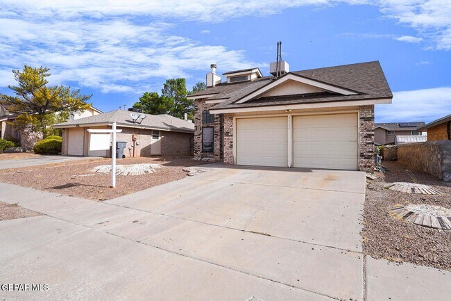 Foto del edificio - 5224 Roger Maris Dr