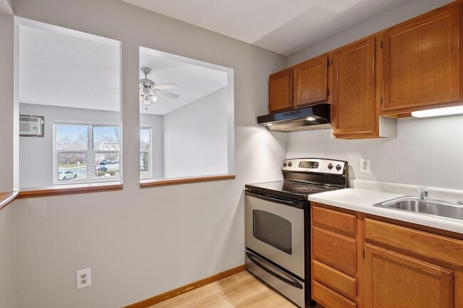Building Photo - 720 3rd Ave NE