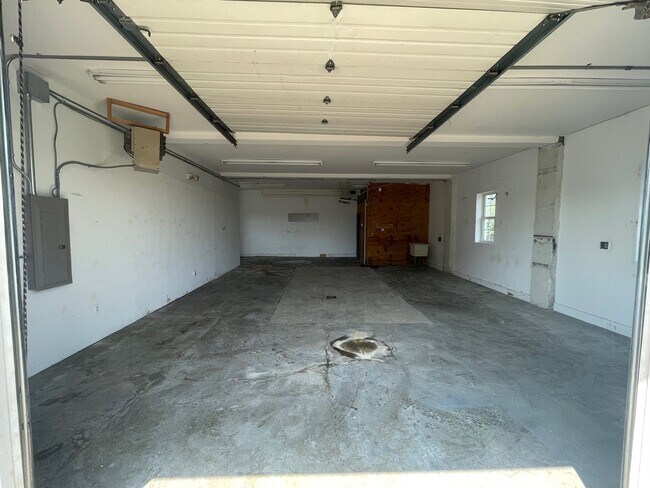 Foto del edificio - 313 E 4th St
