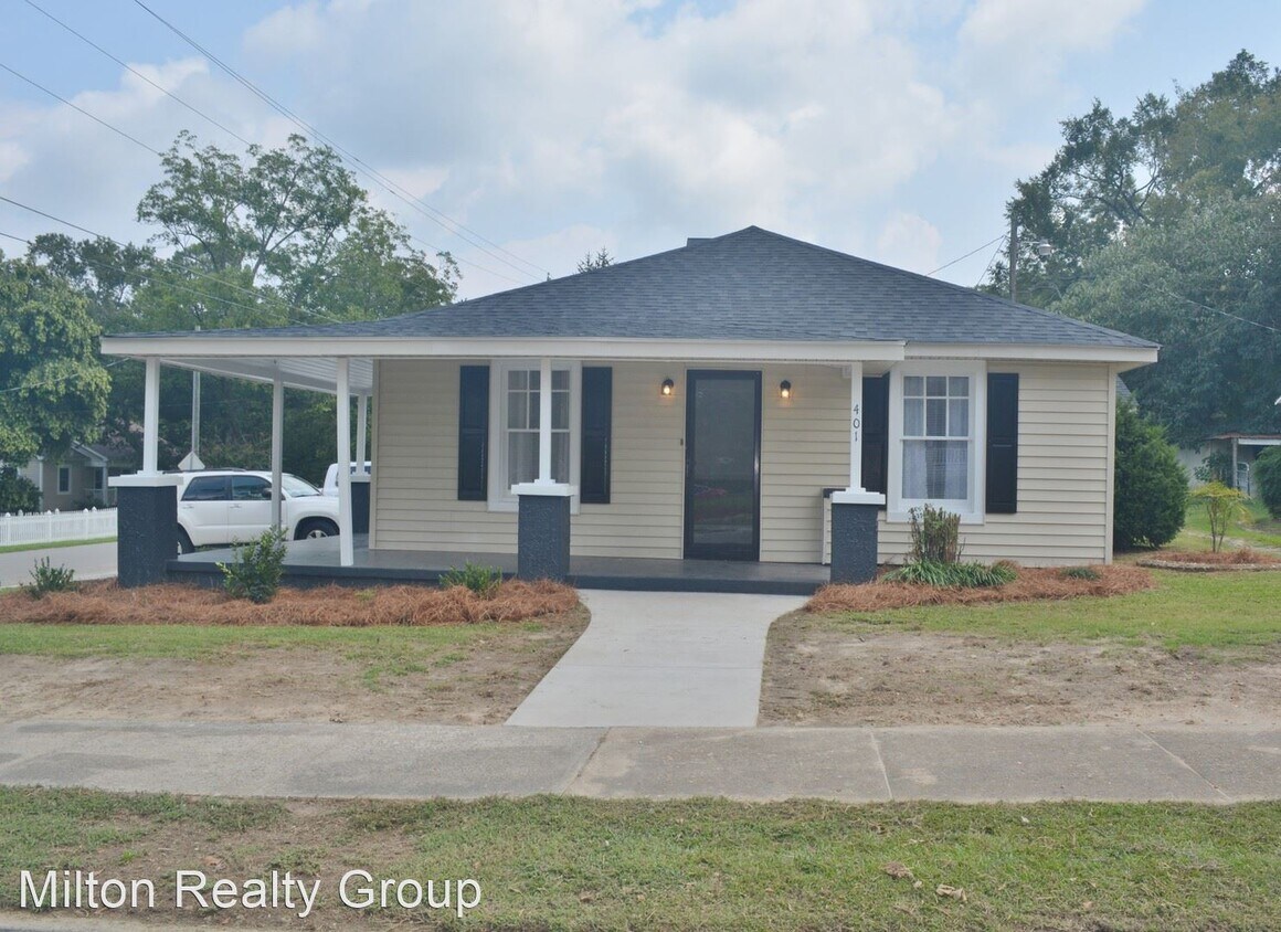 Primary Photo - 3 br, 2 bath House - 401 S 5th St