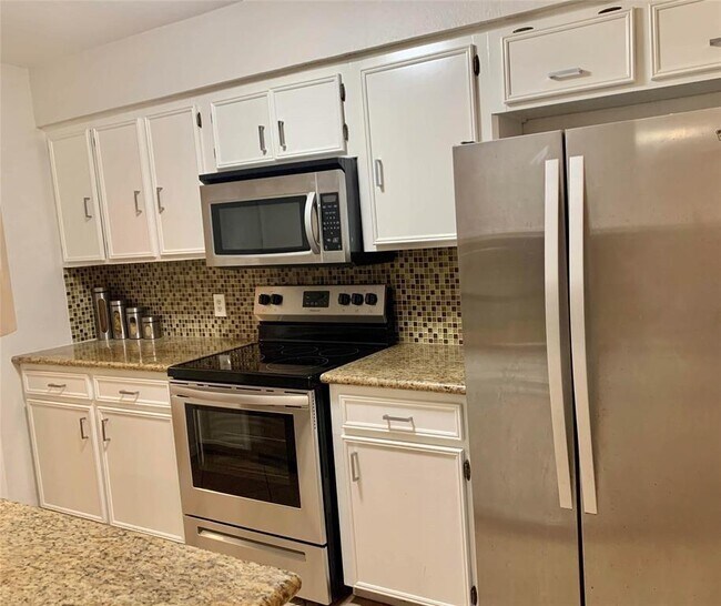 Foto del edificio - 13907 Hollowgreen Dr