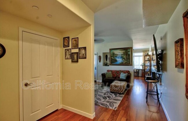 Foto del edificio - 27453 Jefferson Ave