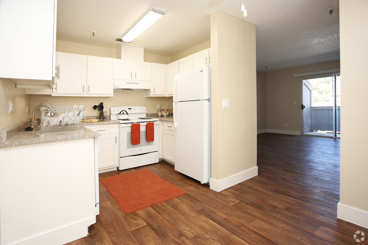 Veranda At The Park Apartments Sacramento Ca Apartments Com Veranda At The Park Apartments Sacramento Ca Apartments Com