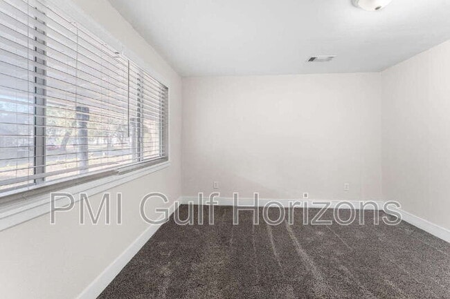 Building Photo - 620 Prichard Ave