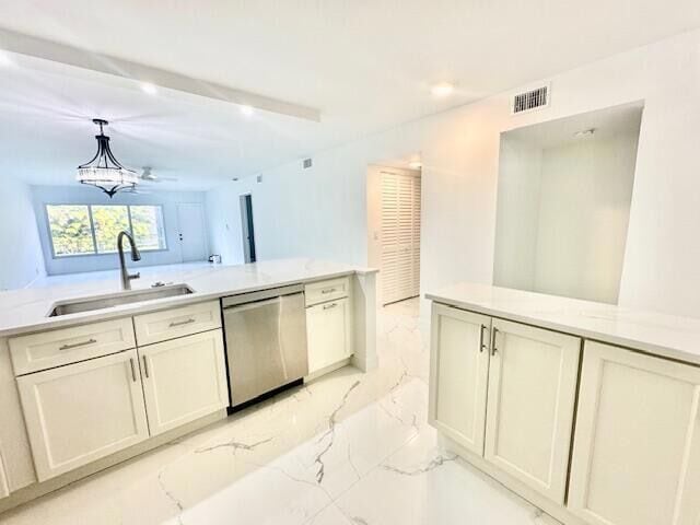 Foto del edificio - 9071 Tracy Ct