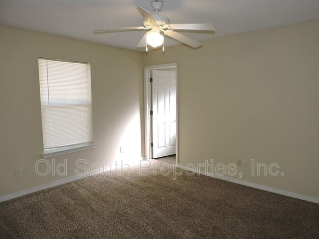 Building Photo - 1005 Antigua Cir
