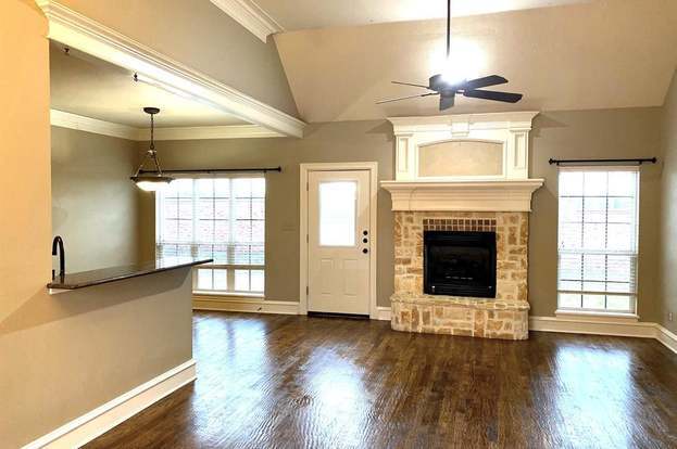 Building Photo - 733 Madison Pl