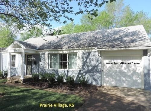 Primary Photo - 4 bedroom in Prairie Viilage KS 66208