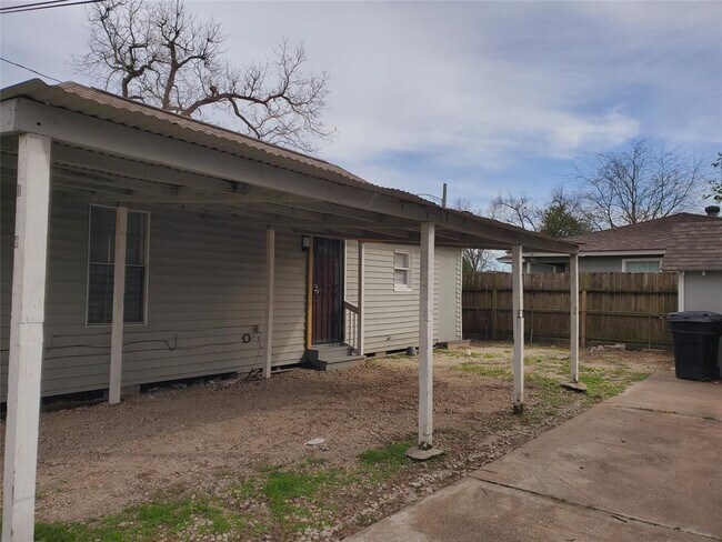Building Photo - 1220 Griffin St