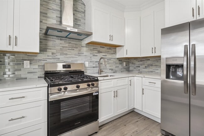 Foto del edificio - 324 Pacific Ave