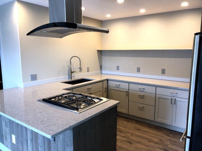 Foto del edificio - One of a Kind 2 Bed, 2 Bath Home with Gorgeous Mountain Views!