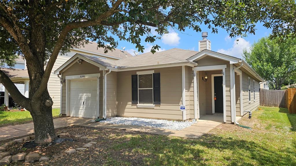 Foto principal - 11318 Log Cabin Ln