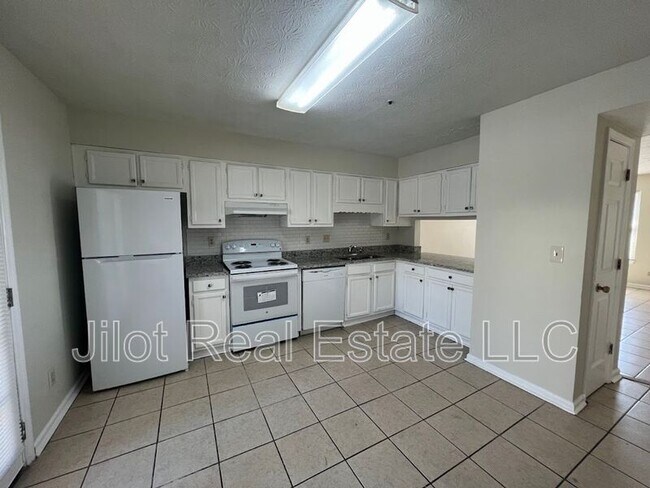 Foto del edificio - 6690 Chupp Rd