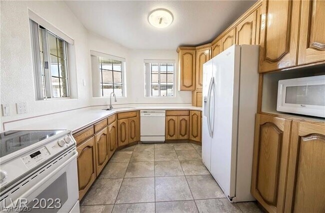 Foto del edificio - 130 E Virginia