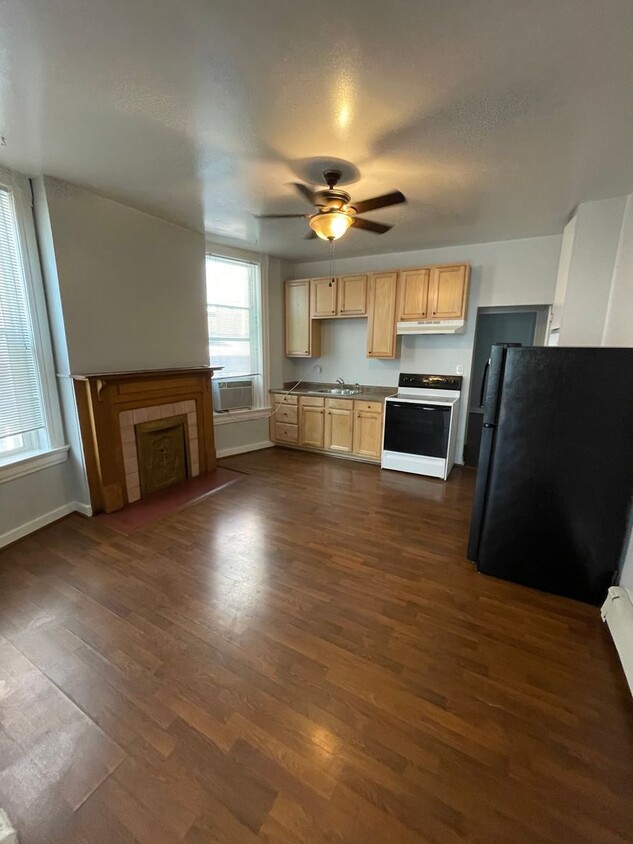 Foto principal - Must See Two Bedroom in SLC Avenues! $1695
