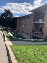 Building Photo - 980 Burnham St