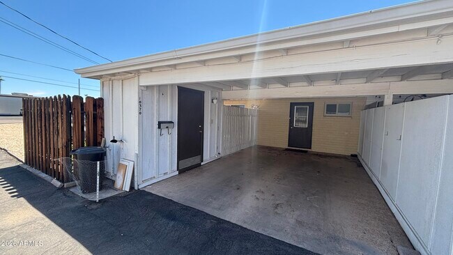 Foto del edificio - 10370 W Oakmont Dr