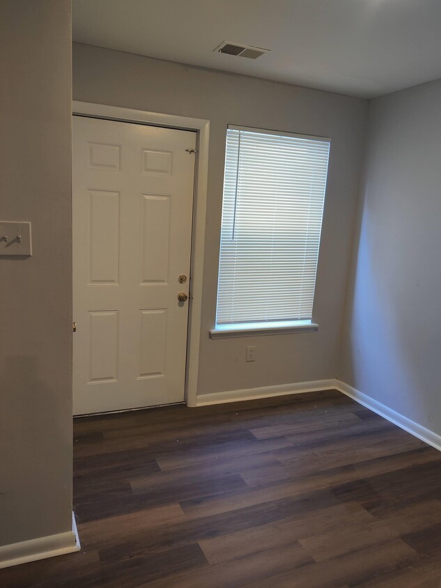 Foto principal - 906 N 42nd St