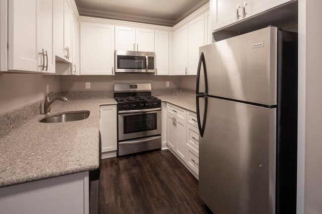 Foto del interior - The Cornerstone: Heat, Gas, Hot & Cold Wat...