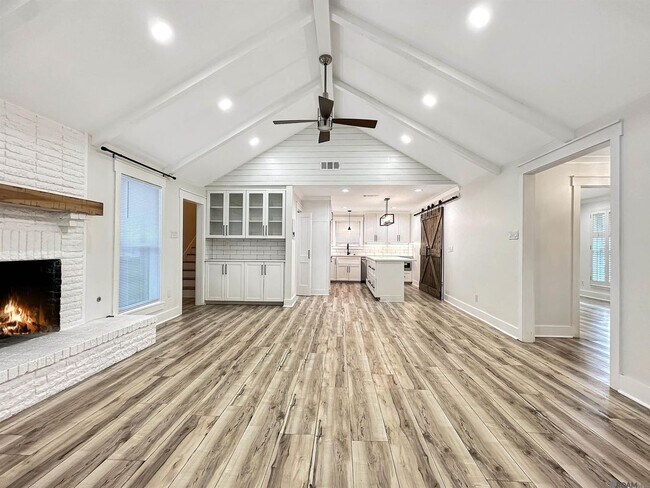 Building Photo - 7323 Sheffield Ct