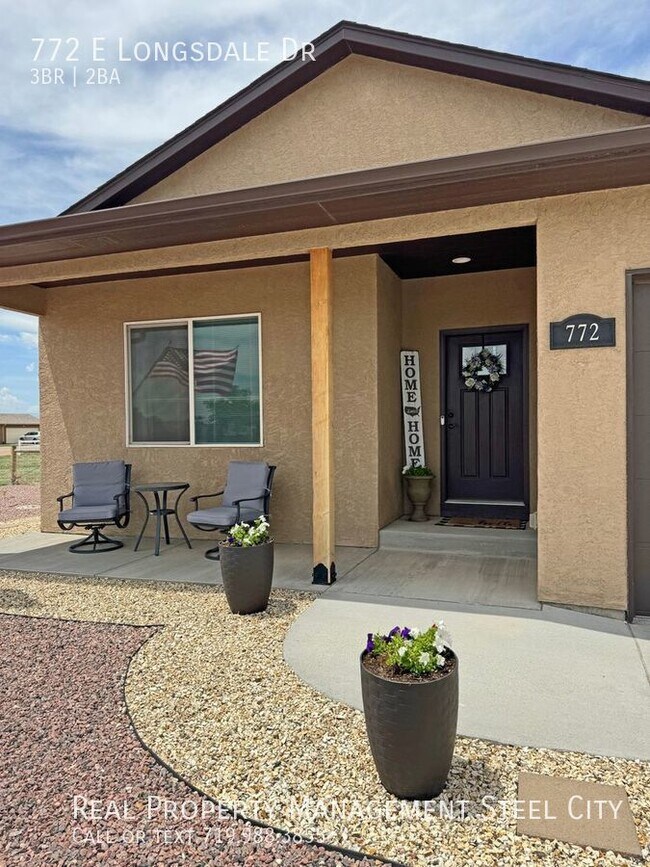 Building Photo - Elegant 3-Bed, 2-Bath Home located in Pueb...