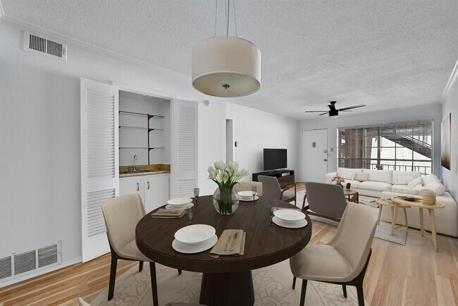 Foto del edificio - 2425 Ashdale Dr