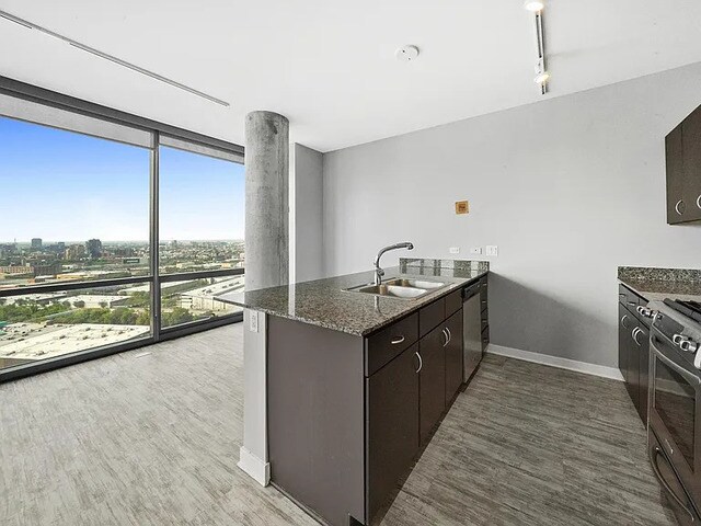 Foto del edificio - 860 W Blackhawk St