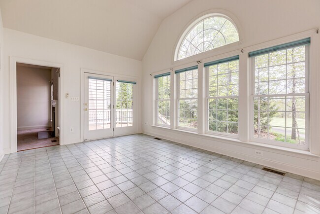 Sunroom - 25634 Creek Run Ter