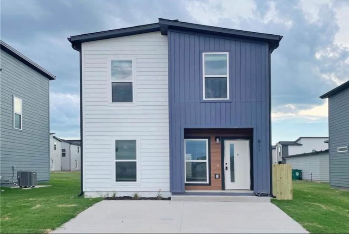 Foto principal - 811 Arctic Ave