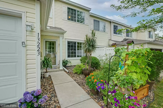 Foto del edificio - 13223 Bush Ln