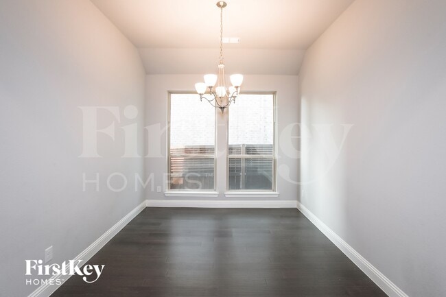 Foto del edificio - 1621 Everitt Trail