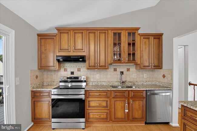 Foto del edificio - 18 Dudley Ct