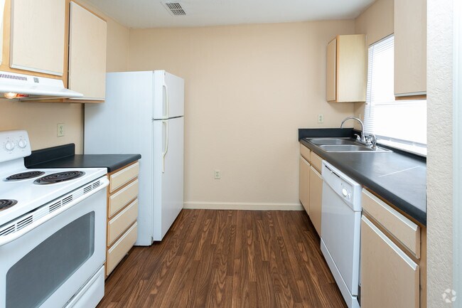 2HAB,2BA_948 ft² - Summerset