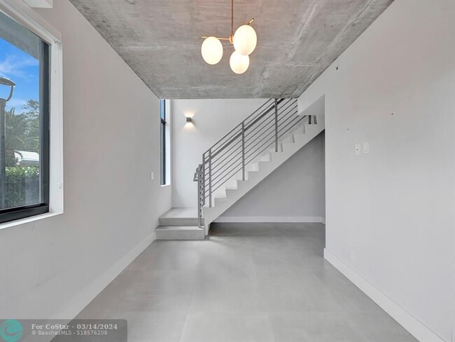 Foto del edificio - 924 NE 4th St